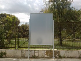 Impianti Pubblicitari e Poster per Affissioni - Produzione Stendardi pubblicitari