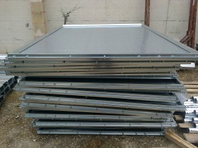 Impianti Pubblicitari e Poster per Affissioni - Particolari di cartelli e cartelloni pubblicitari