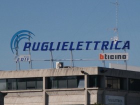 insegne_luminose_a_lettere_singole_scatolate-13